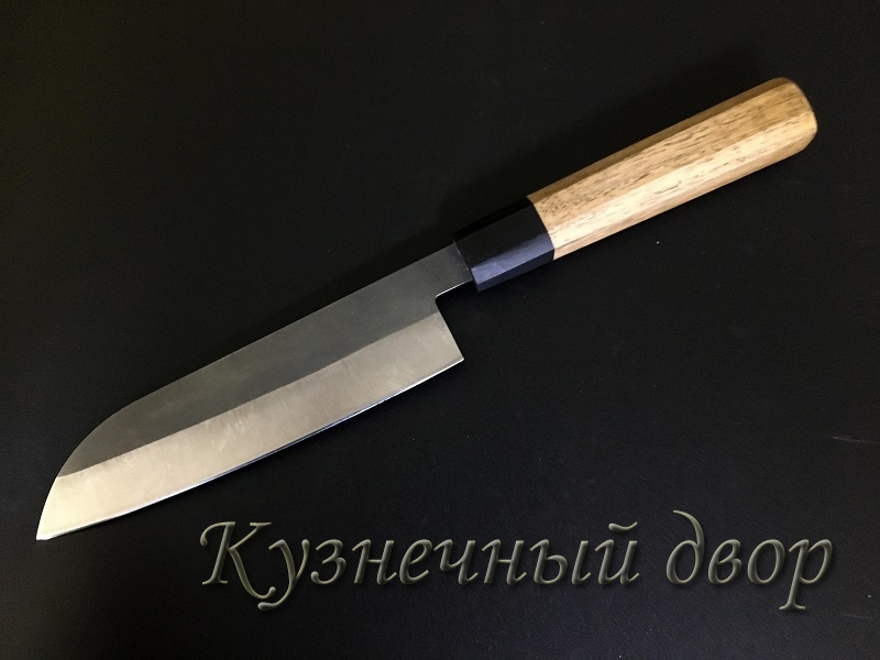 Нож кухонный.  Сталь-АУС-8,  рукоять- черный граб, орех. Артикул 00090.