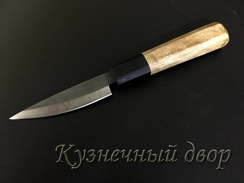 Нож кухонный.  Сталь-АУС-8,  рукоять- черный граб, орех. Артикул 00092.