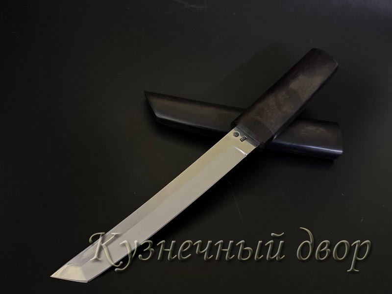 Нож  "Танто" сталь -Х12МФ кованая в деревянных ножнах из черного граба.