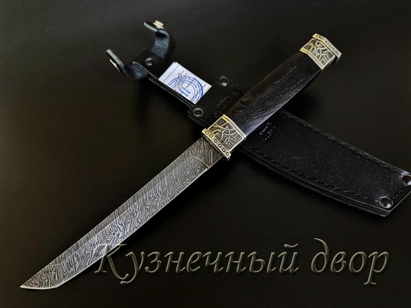 Нож "Танто".  Сталь- дамаск, рукоять- художественное литье из мельхиора, морёный граб. 